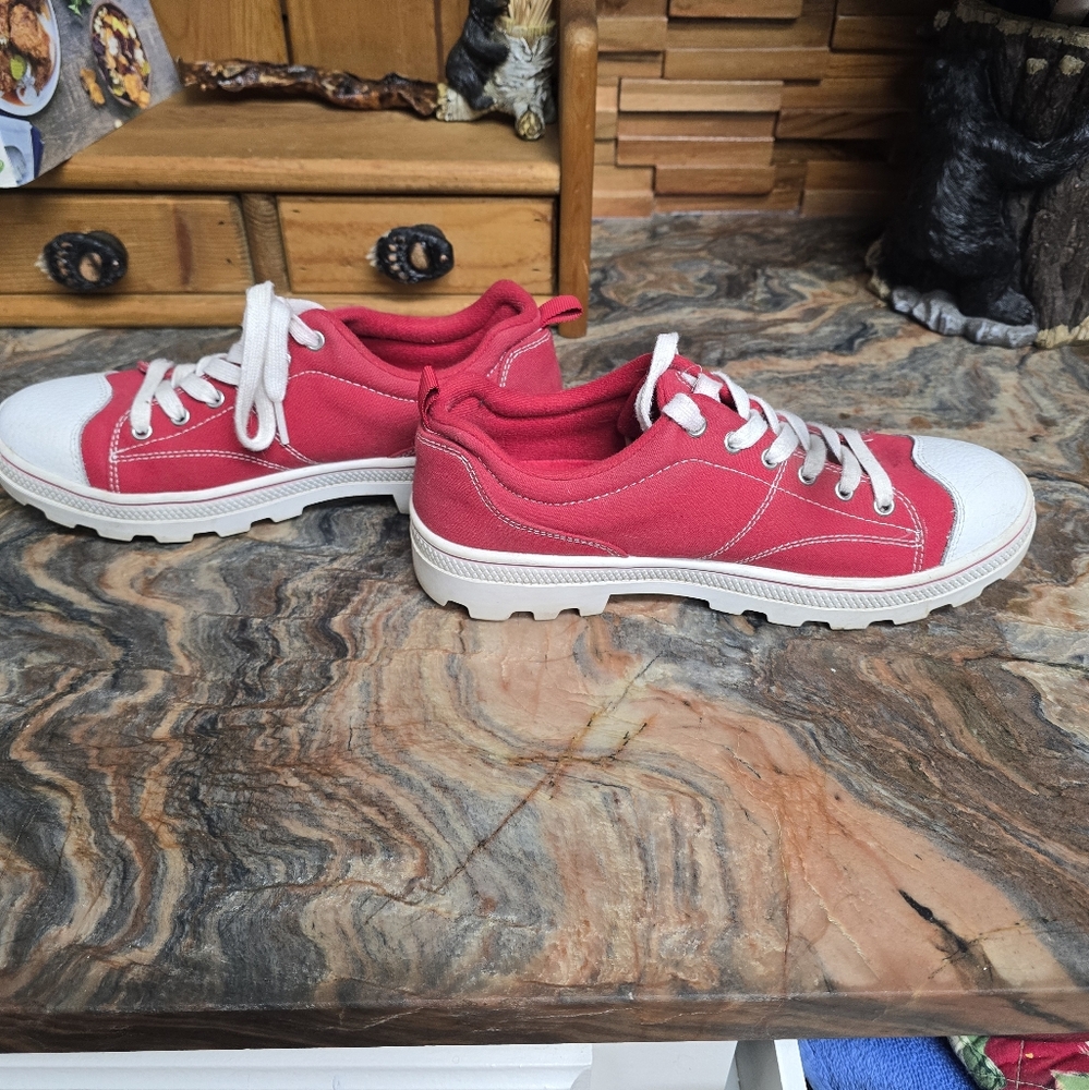 Skechers Vibrant Red and White Casual Sneakers - Picture 2 of 5